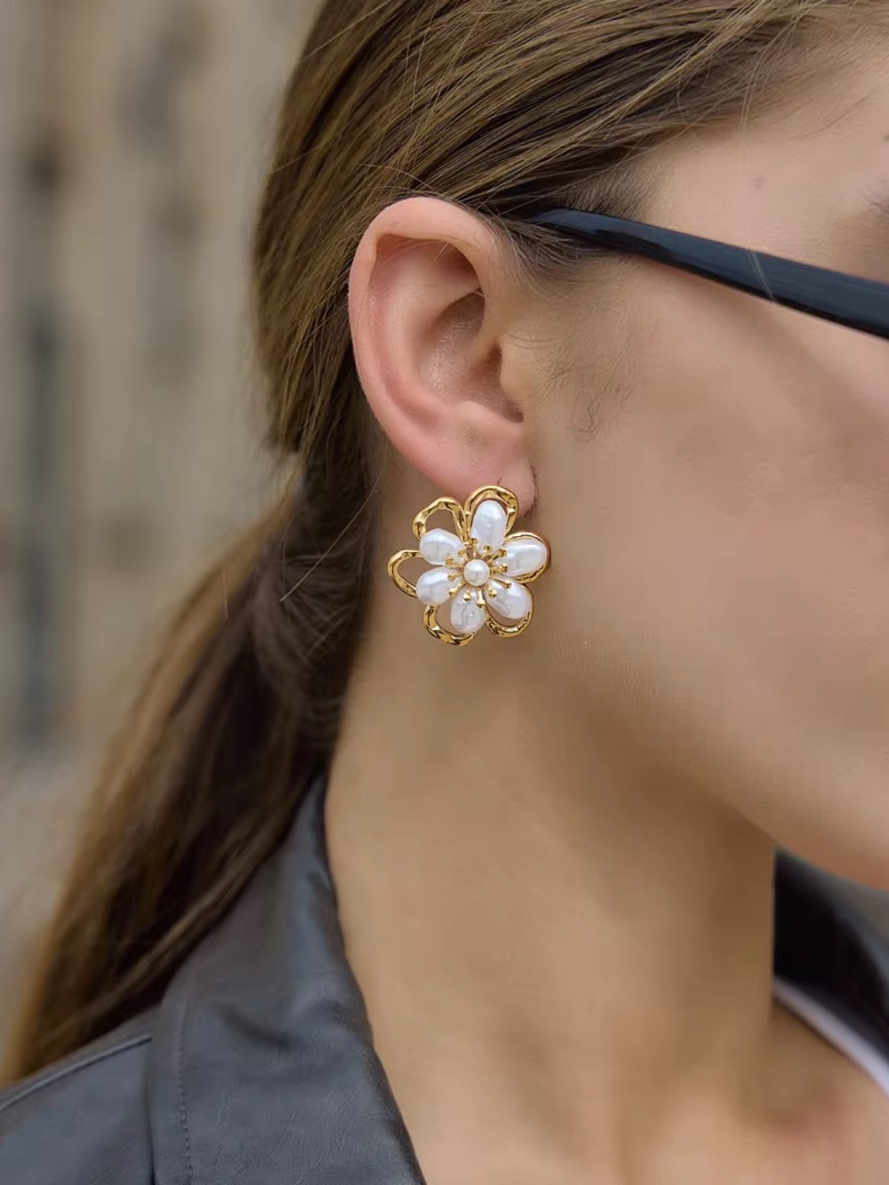 18K Gold Plated White Floral Pearl Stud Earrings